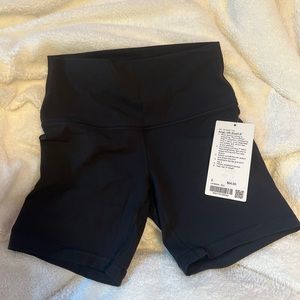 Lululemon Align HR Short 6" biker short in Black